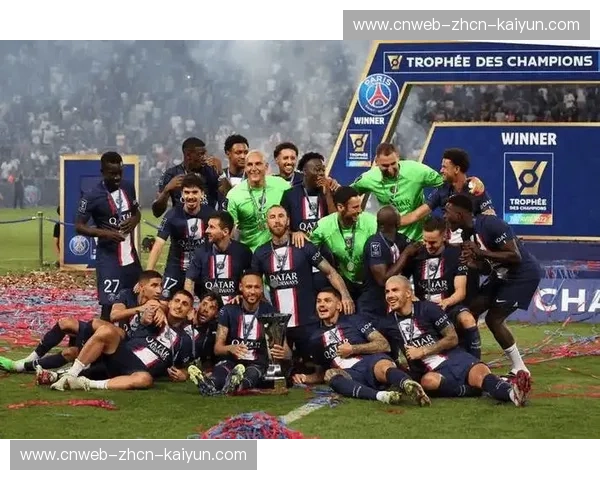 “斯特拉斯堡vs巴黎圣日耳曼半场胶着，主队防线限制姆巴佩突破”