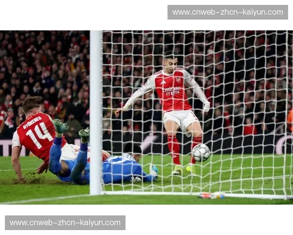 阿森纳3-2战胜凯拉特，以八战全胜战绩创纪录晋级欧冠淘汰赛